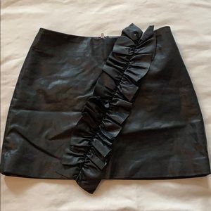Faux leather mini skirt